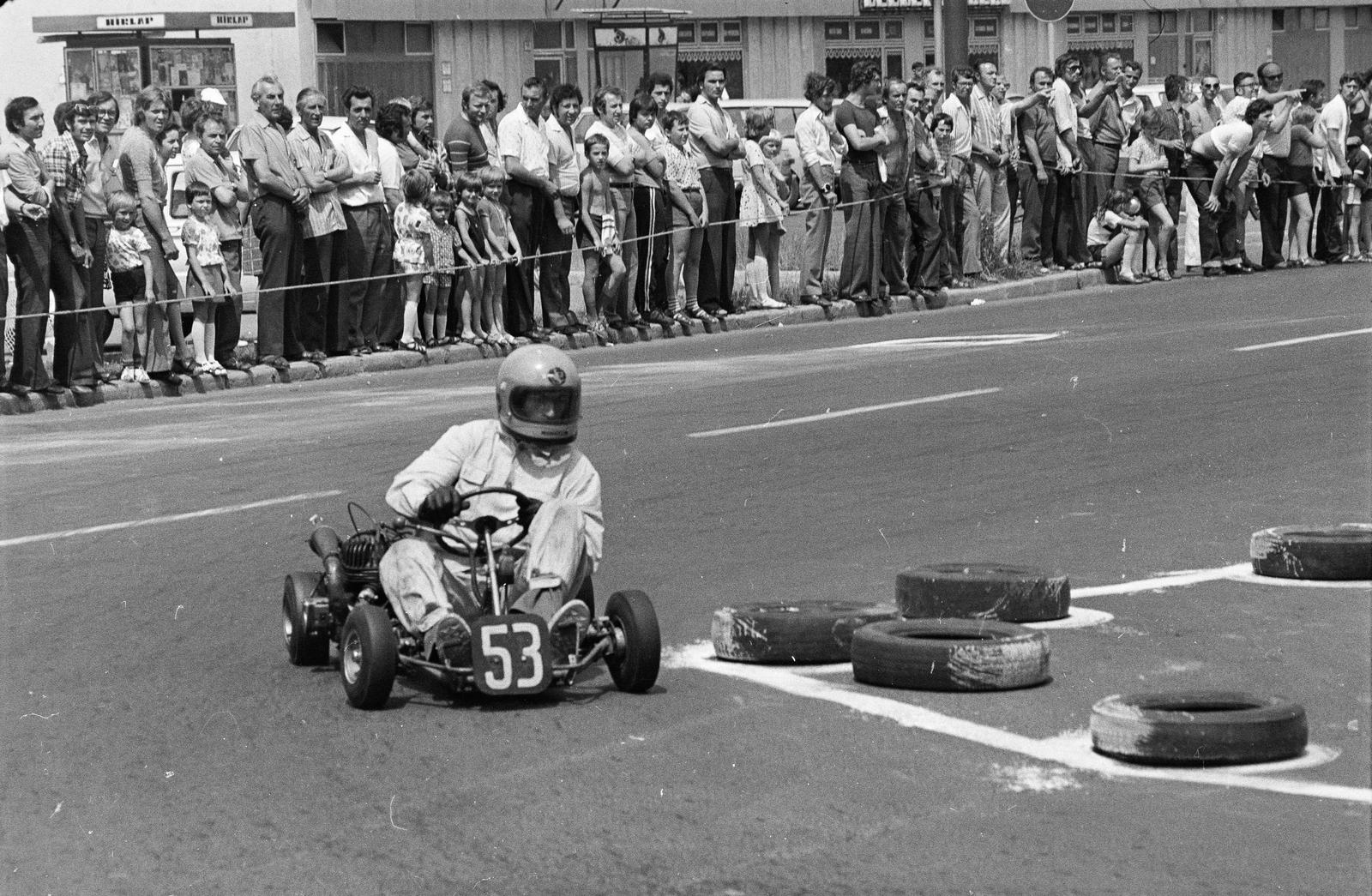 Hungary, Győr, Adyváros, Kodály Zoltán (Munkásőr) utca, gokartverseny., 1978, Illés Zoltán, Fortepan #300185
