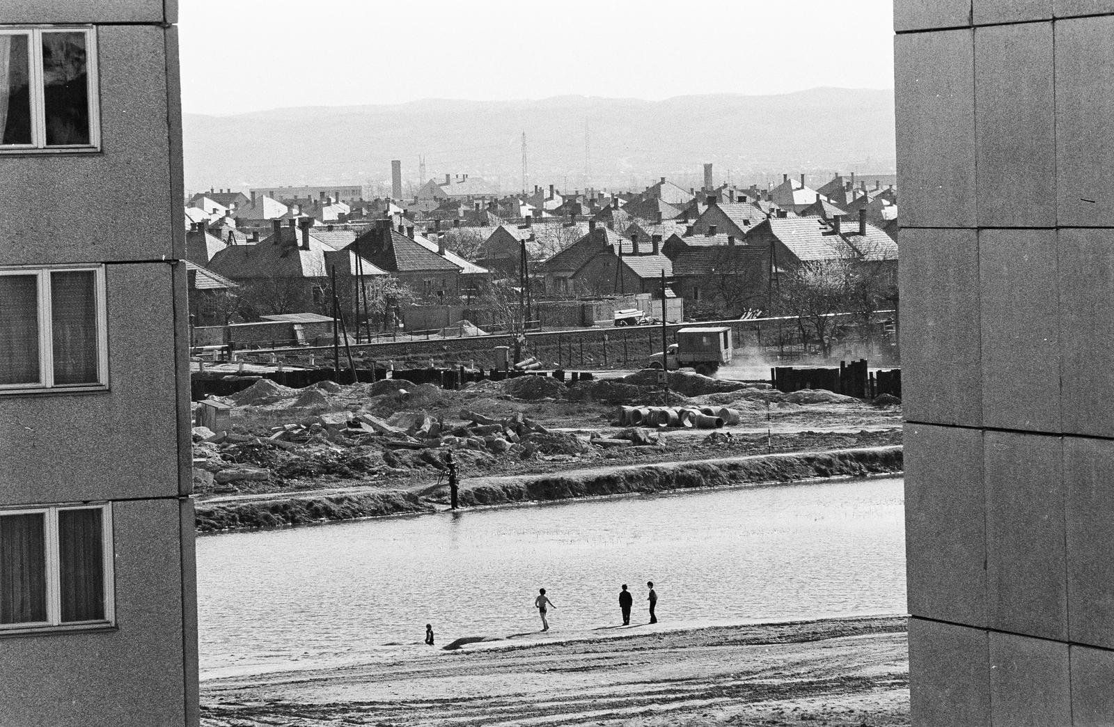 1974, Illés Zoltán, shore, concrete block of flats, Fortepan #300189
