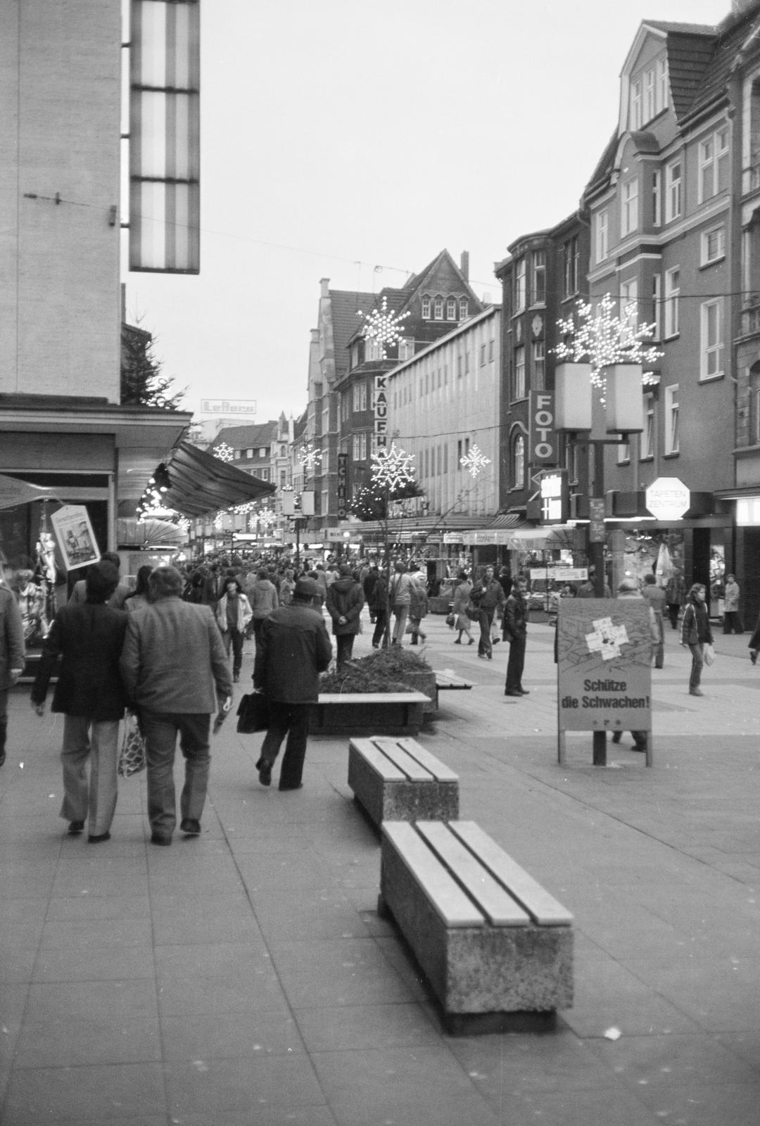 1981, Karácsony Iván, Fortepan #300377