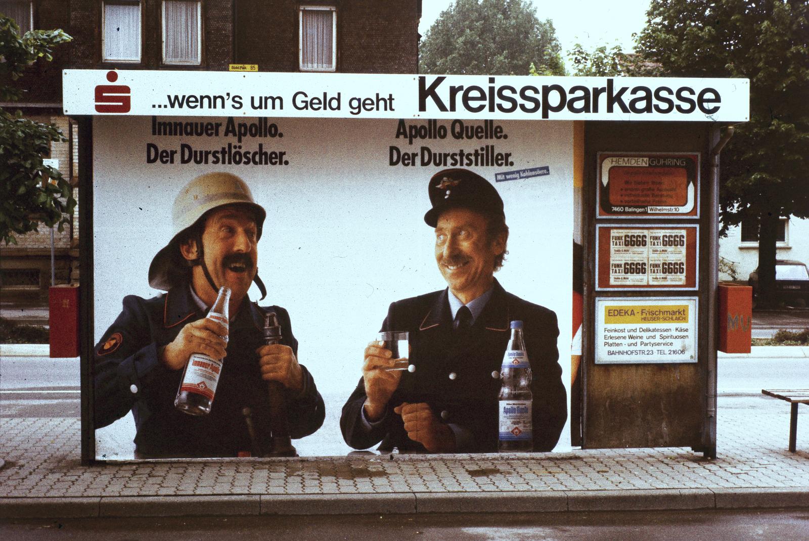 Germany, Balingen, 1975, Karácsony Iván, bus stop, colorful, ad, Fortepan #300387