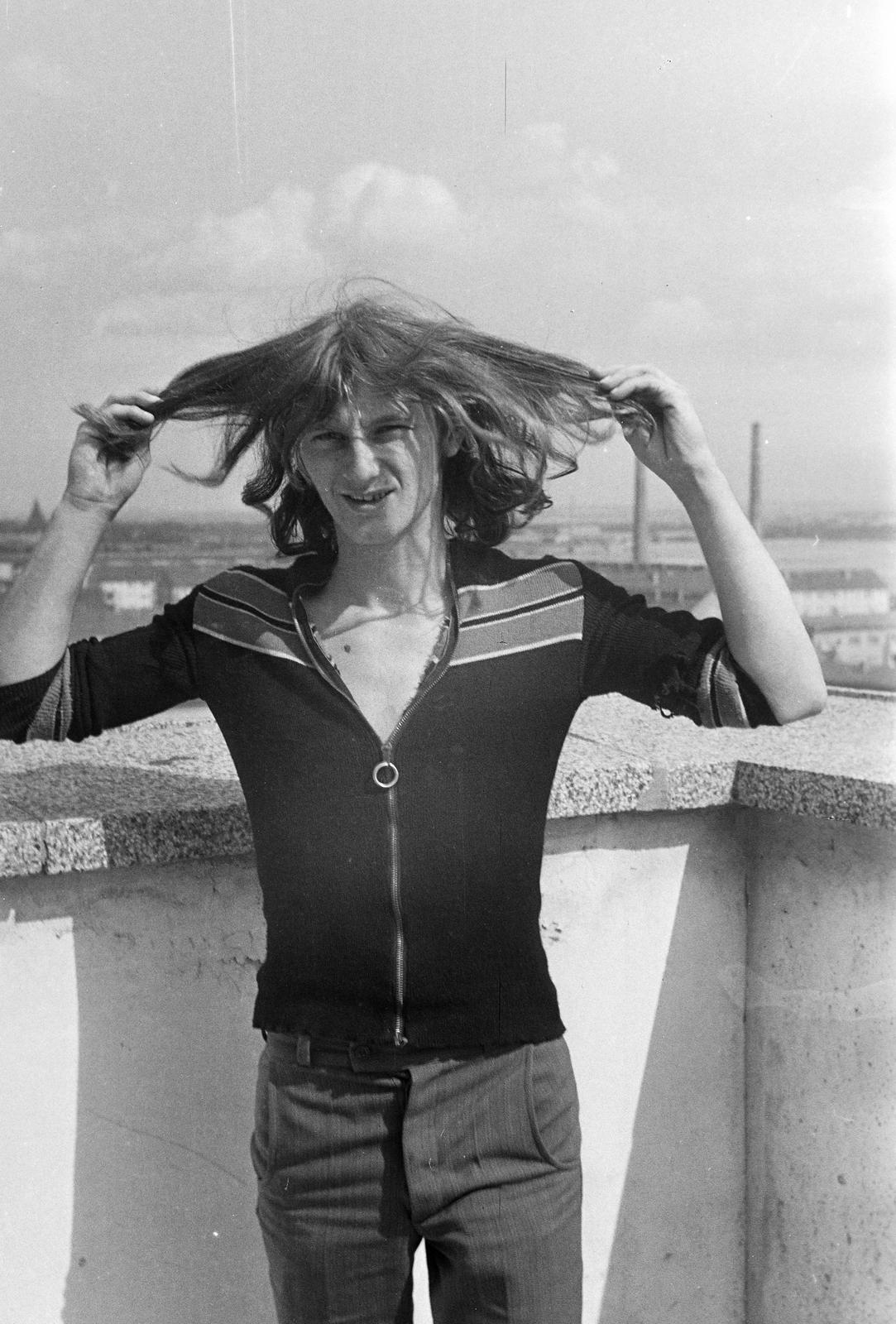 1971, Liktor Ferenc, hairdo, Fortepan #300452