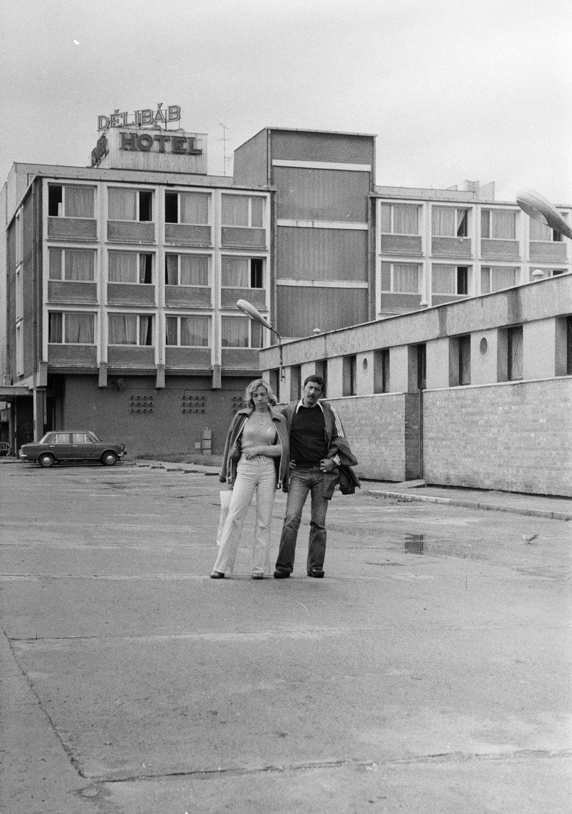 Hungary, Hajdúszoboszló, József Attila utca 5-7., Hotel Délibáb., 1979, Rékai Zsolt, Fortepan #300737