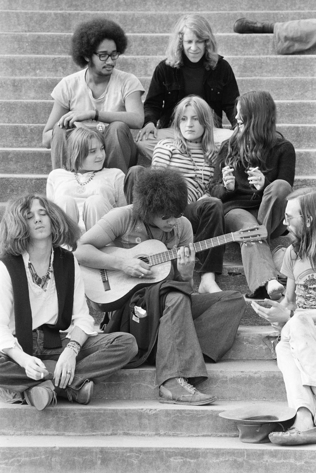 1973, Sólyom Balázs, guitar, wharf, hippie, Fortepan #300939