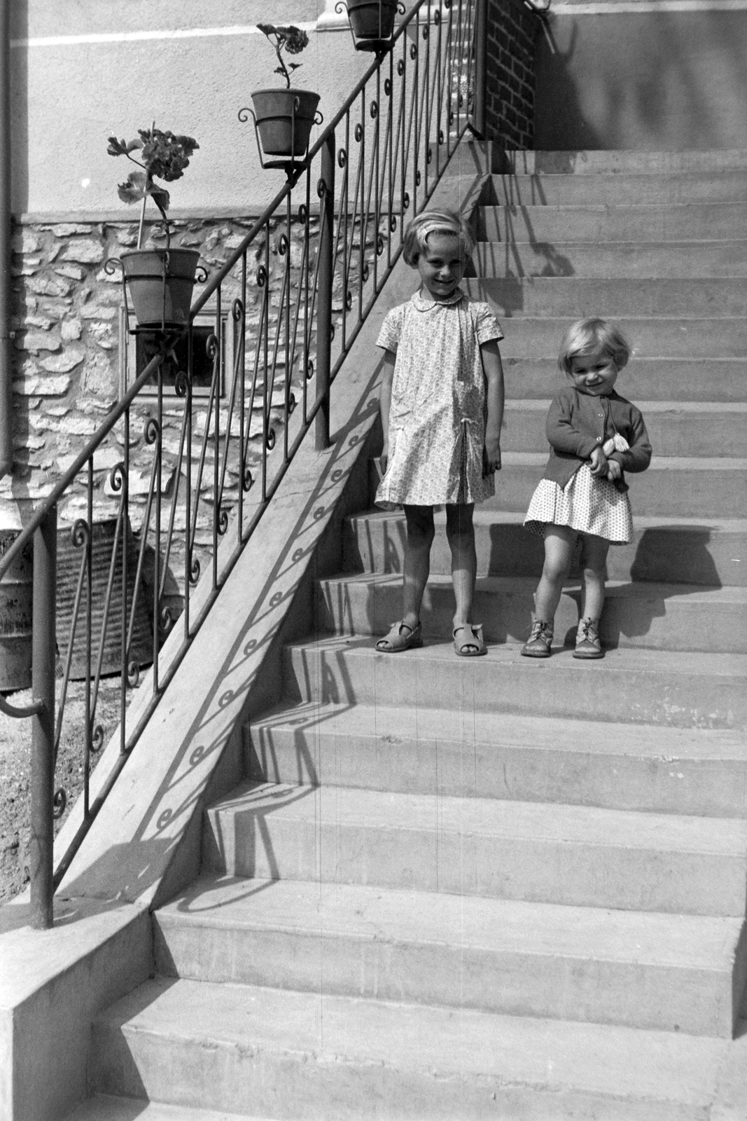 1965, Németh Tamás, railing, girl, kids, double portrait, Fortepan #30107