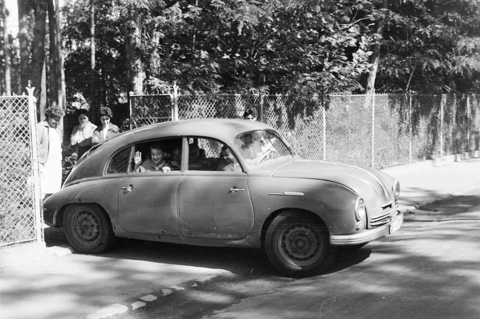 1962, Szalay János, Tatra 600 Tatraplan, Fortepan #301113