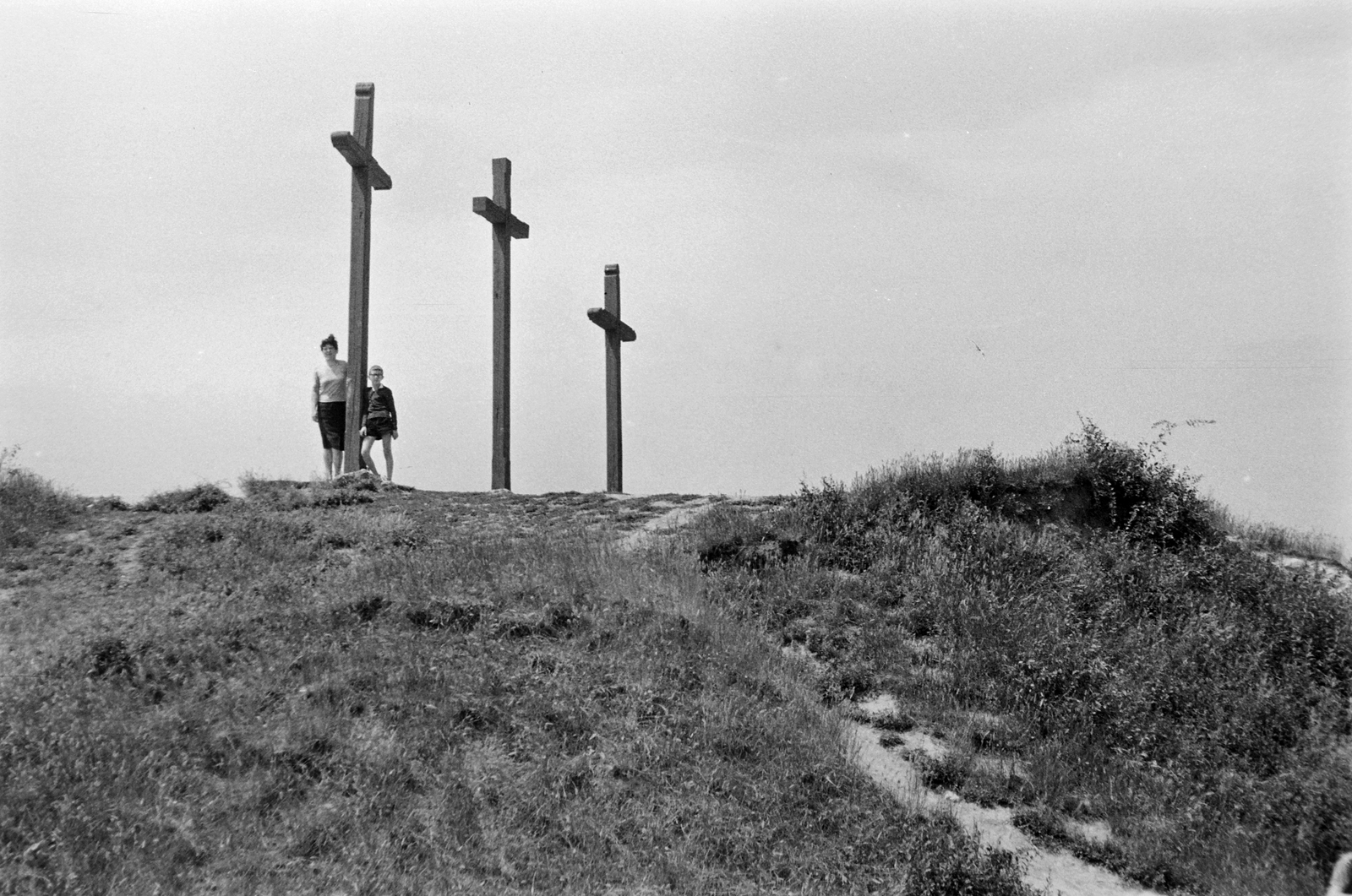 Hungary, Eger, a felvétel a vár Szép bástyáján / a Kálvária dombon készült., 1965, Németh Tamás, calvary, cross, Fortepan #30113