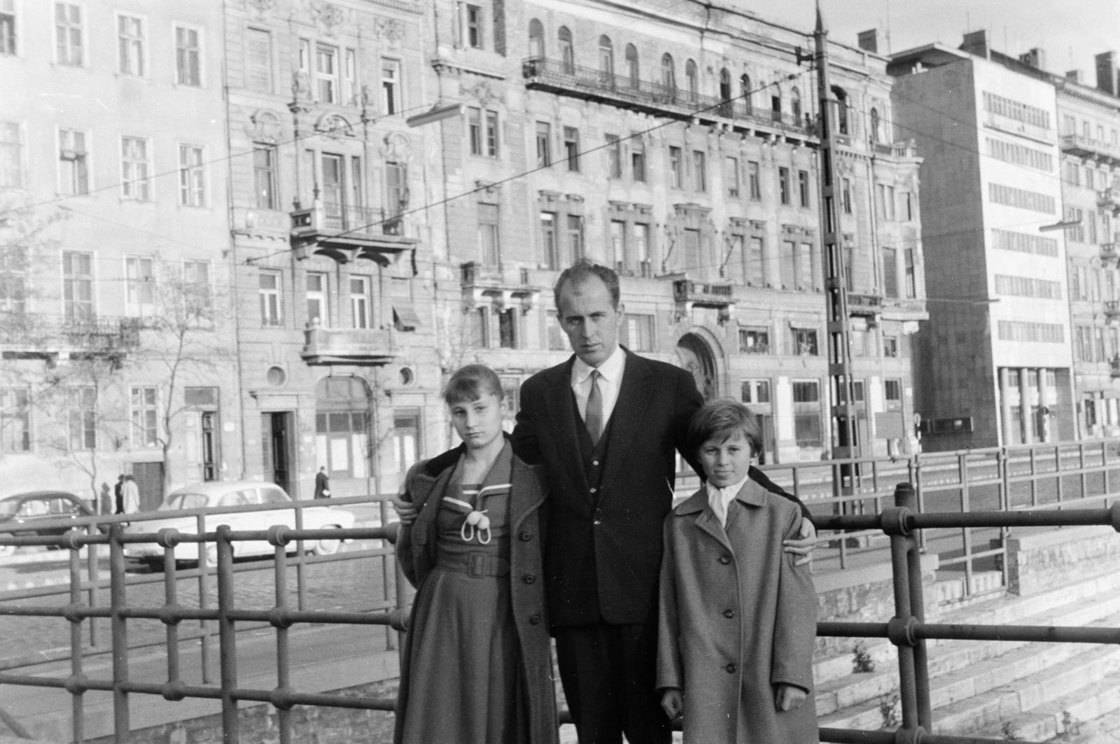 Hungary, Budapest V., Belgrád rakpart, a felvétel a MAHART nemzetközi hajóállomásán készült., 1961, Szalay János, Budapest, Fortepan #301150