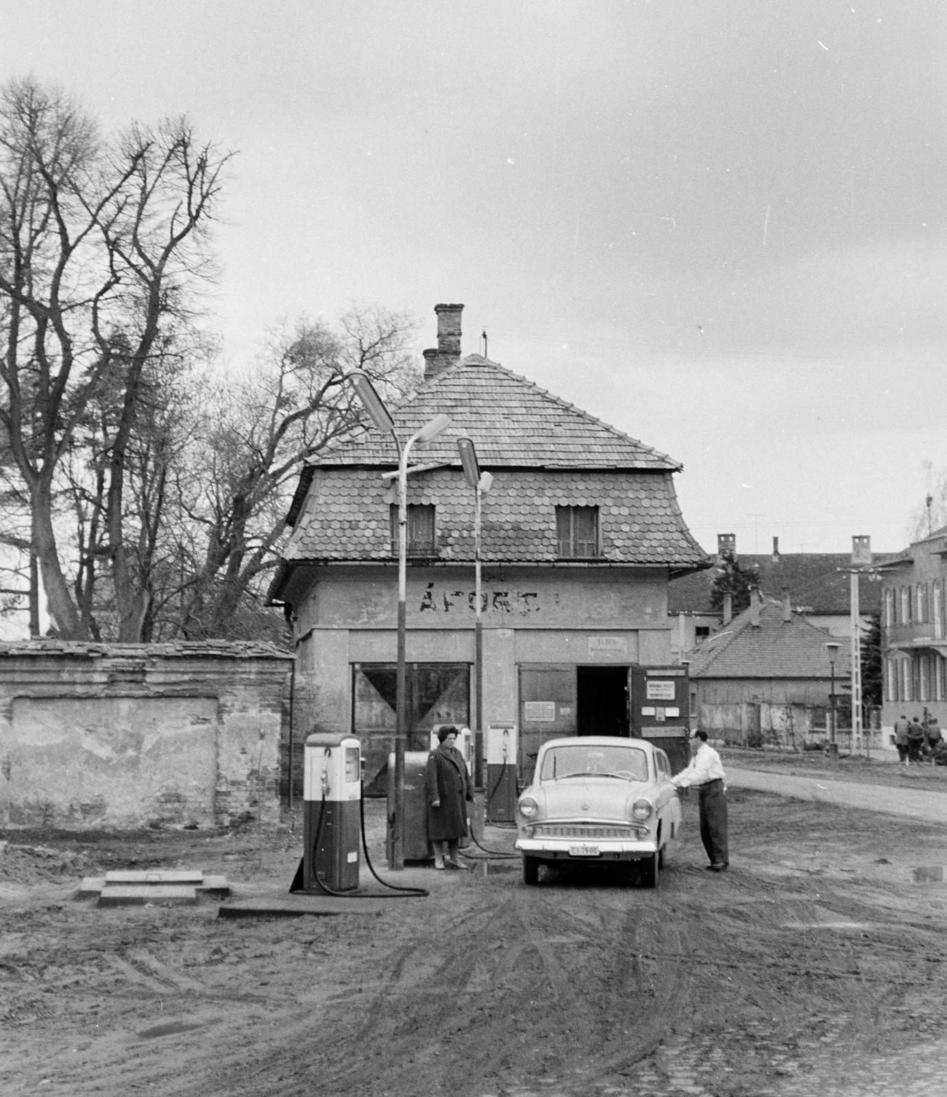 1963, Szalay János, Ásványolaj Forgalmi Vállalat, Fortepan #301206
