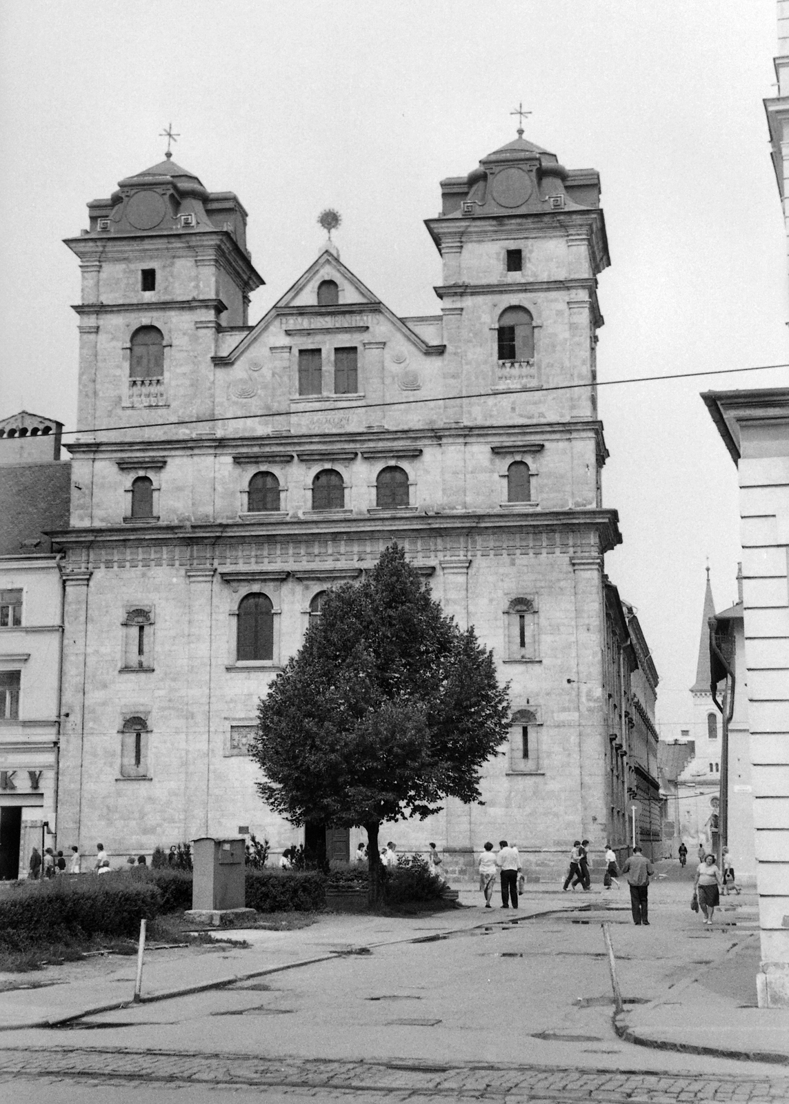 Slovakia, Košice, Jezsuita templom., 1964, Németh Tamás, Czechoslovakia, church, street view, Baroque-style, Jesuits, Fortepan #30163