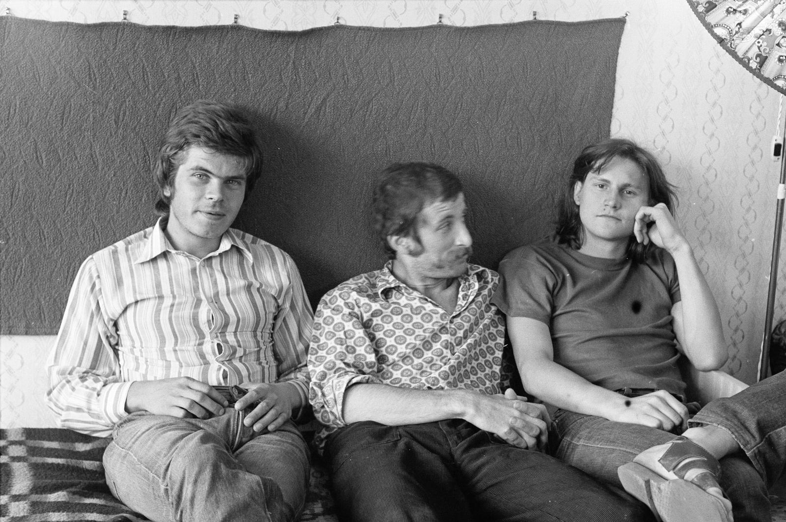 1980, Szaller Károly, hárman, falvédő, férfiak, Fortepan #301751