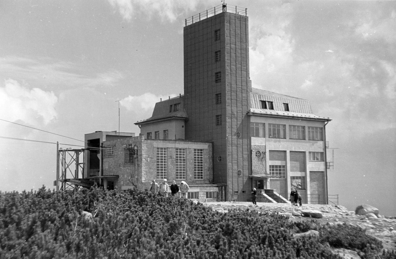 1958, Szalontai Tamás, hegytető, osztott ablak, modern építészet, Fortepan #301778