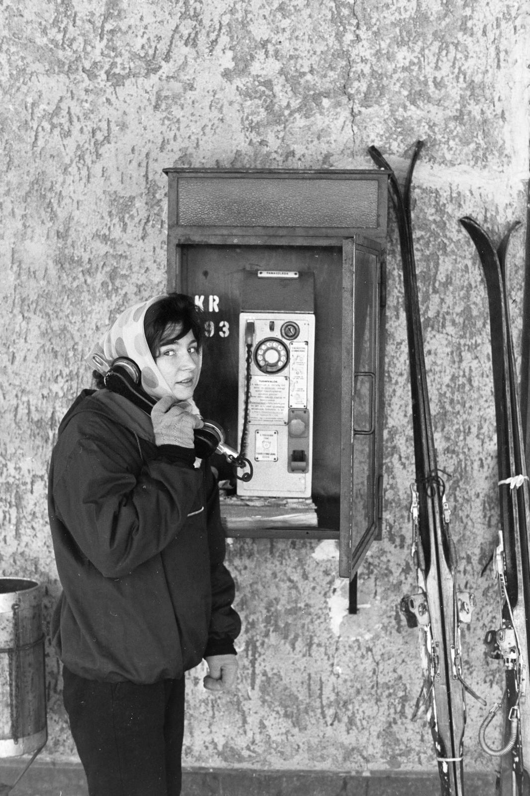 1963, Szalontai Tamás, Best of, telephone, skis, Fortepan #301851