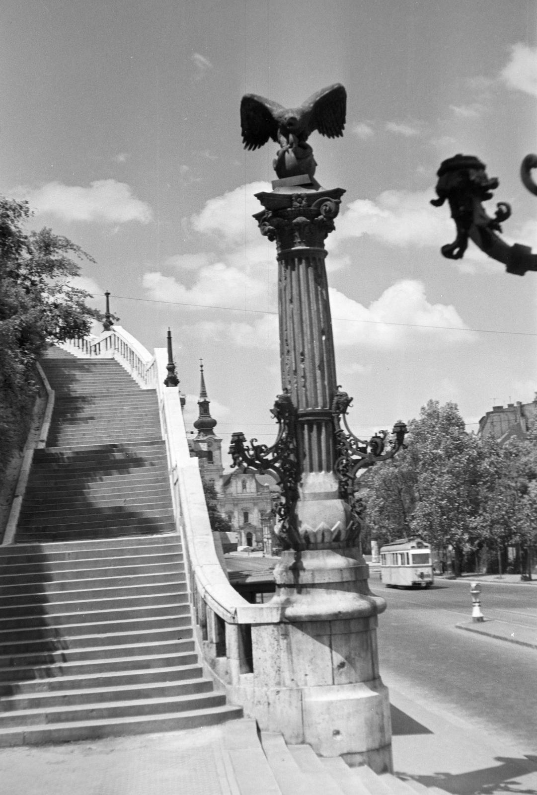 1964, Szalontai Tamás, golyónyom, lépcsősor, oszlop, Fortepan #301891