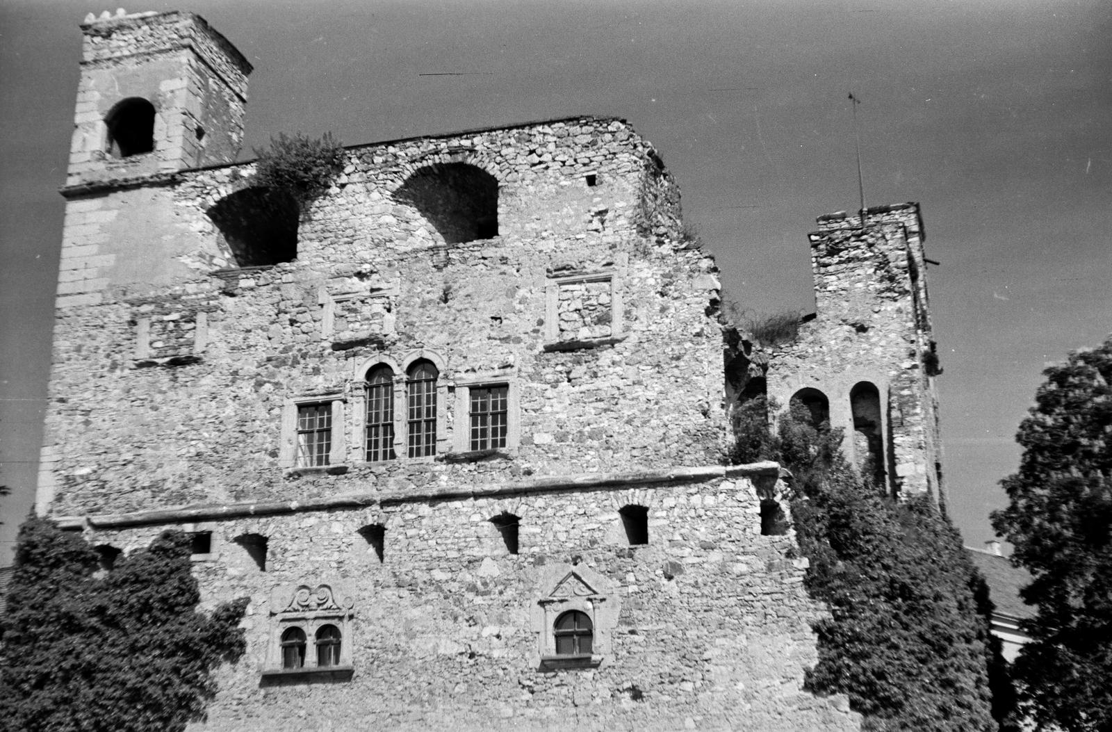 1960, Szalontai Tamás, castle, divided windows, Fortepan #301923