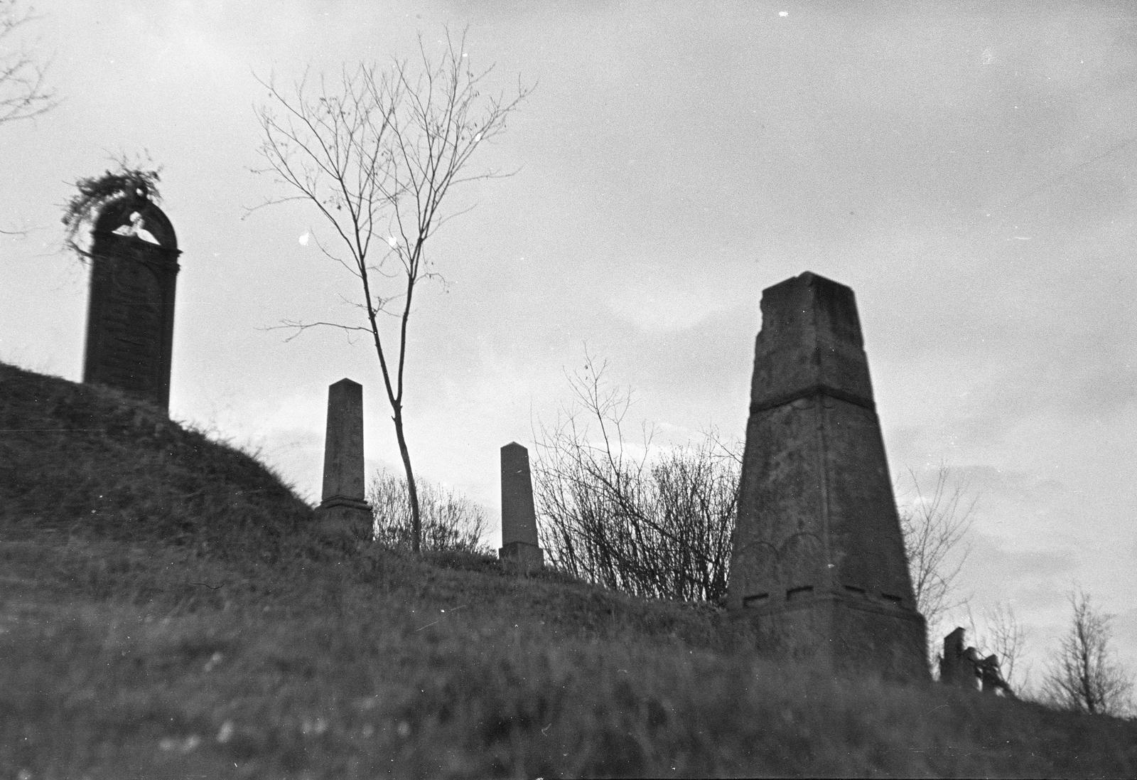 1959, Szalontai Tamás, tombstone, bottom view, monument, Fortepan #301932