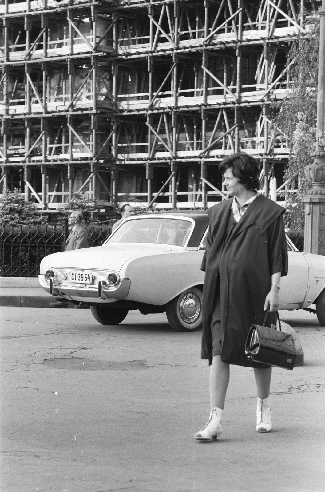 1964, Szalontai Tamás, woman's shoe, number plate, handbag, Fortepan #302013