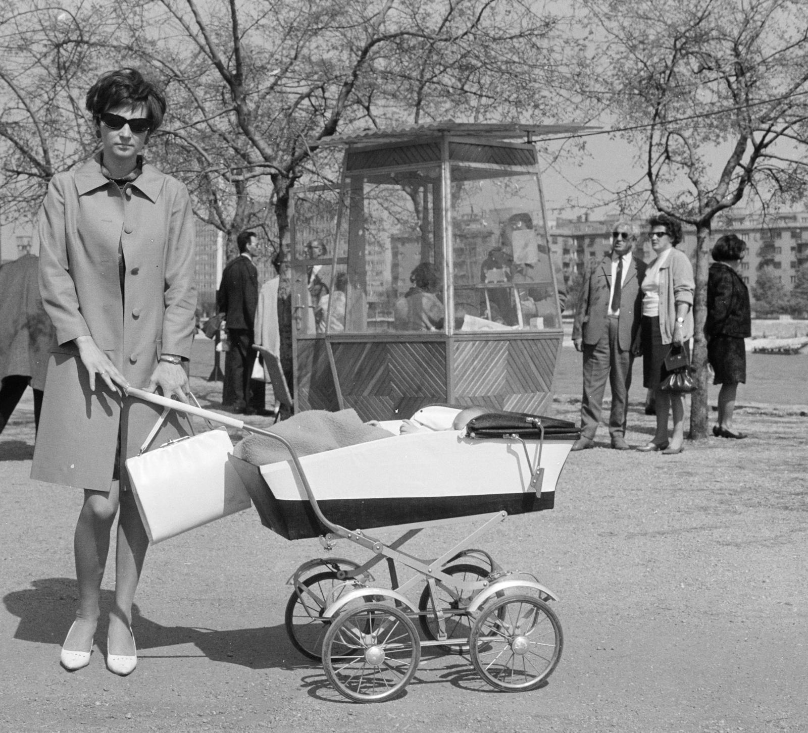 1965, Szalontai Tamás, pavilon, babakocsi, Fortepan #302016