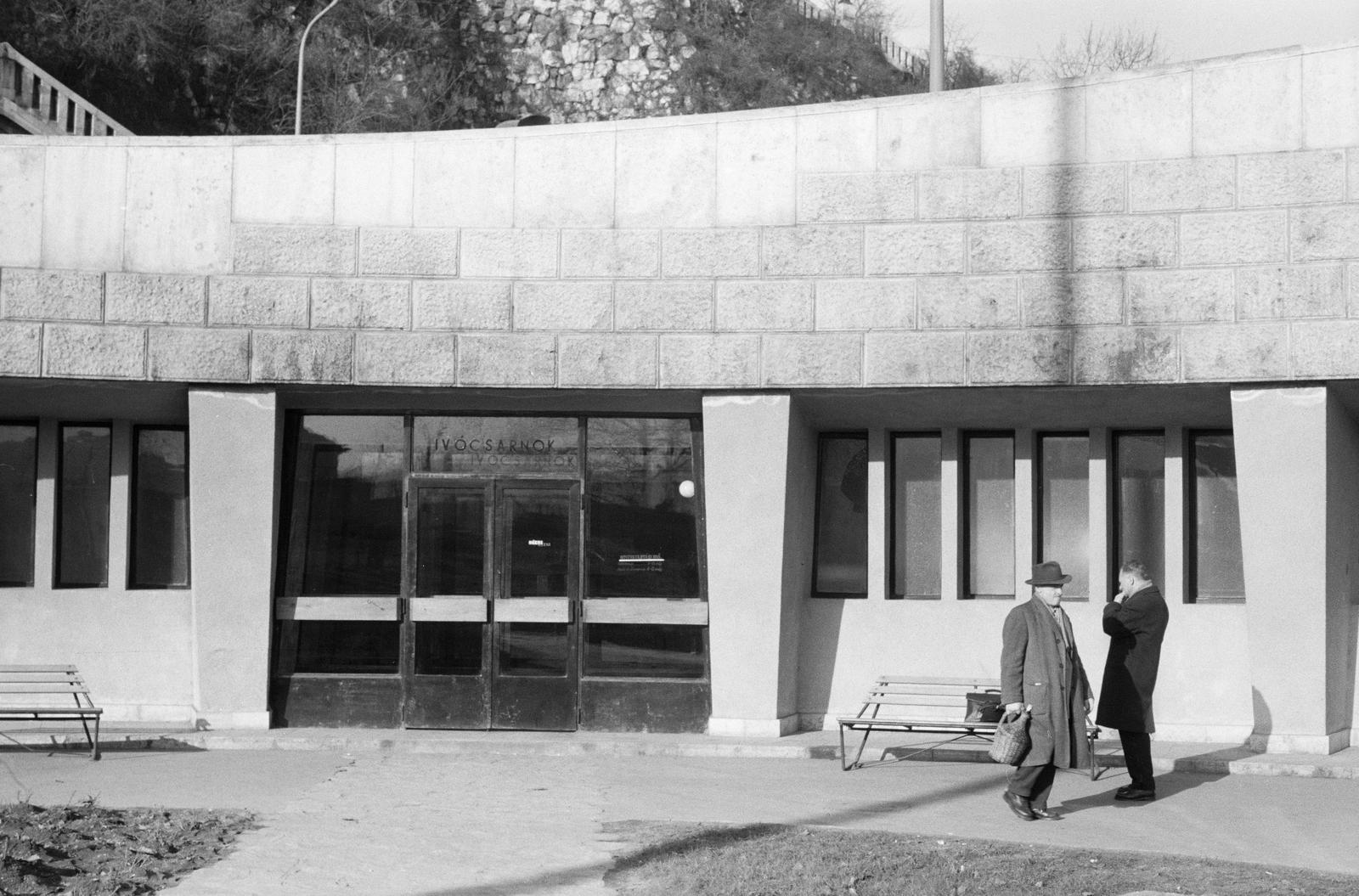 1963, Szalontai Tamás, entrance, Fortepan #302040