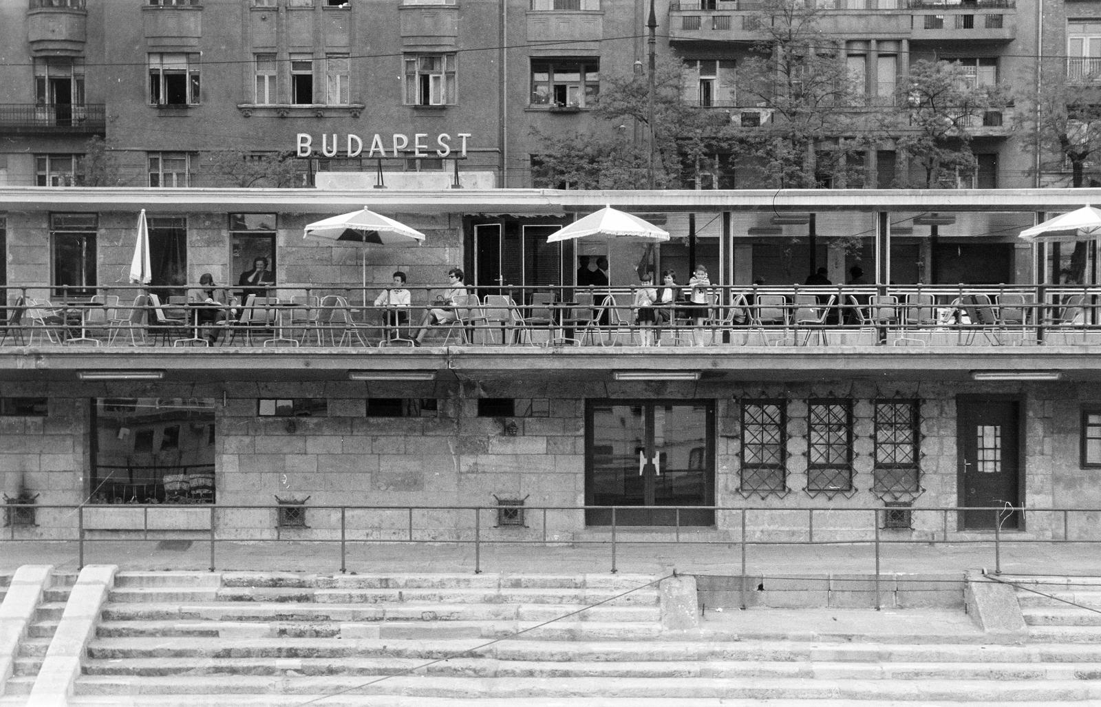 1965, Szalontai Tamás, hajóállomás, terasz, Fortepan #302047