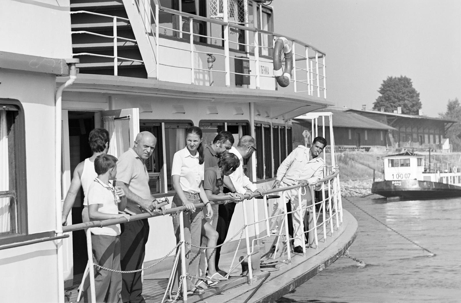 1970, Szalontai Tamás, sétahajó, utas, korlát, Fortepan #302108