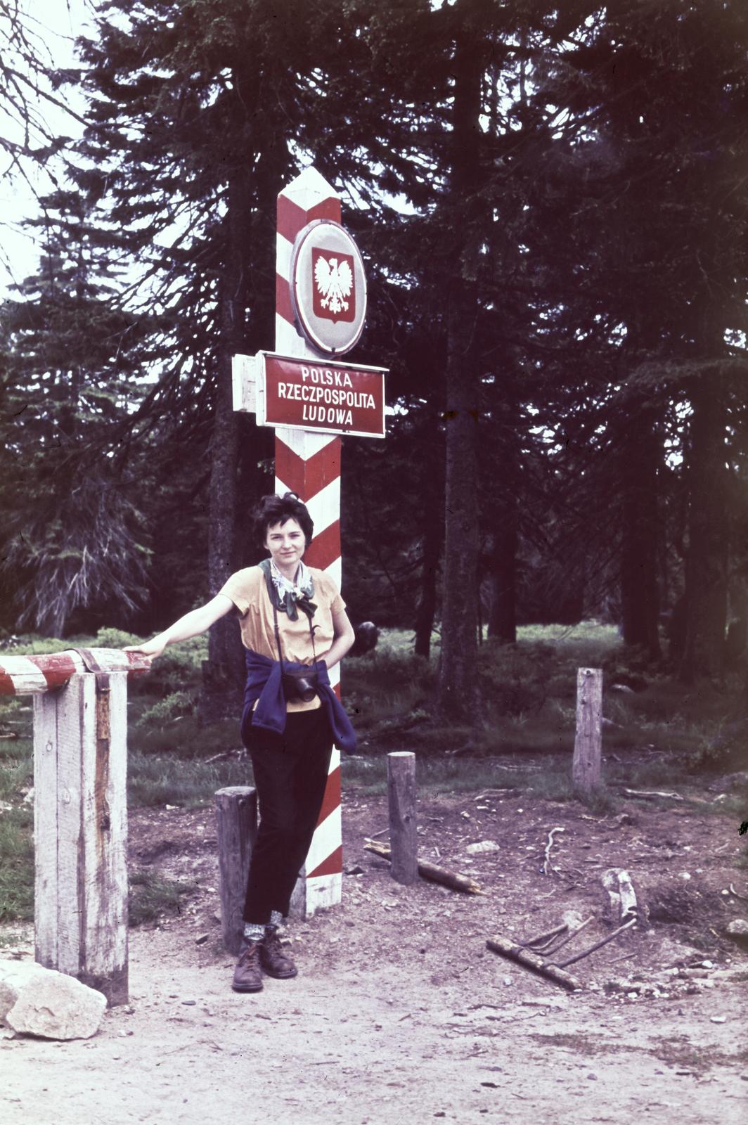 1960, Szalontai Tamás, lengyel felirat, országhatár, fényképezőgép, színes, Fortepan #302140