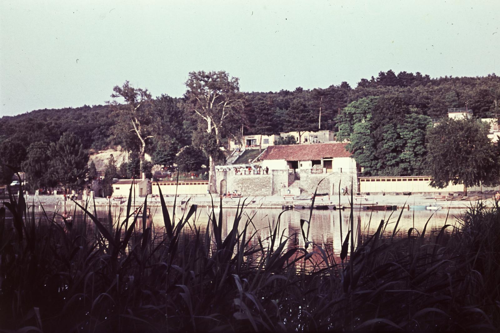 Hungary, Sopron, Tómalom-Fürdő., 1960, Szalontai Tamás, shore, colorful, Fortepan #302146