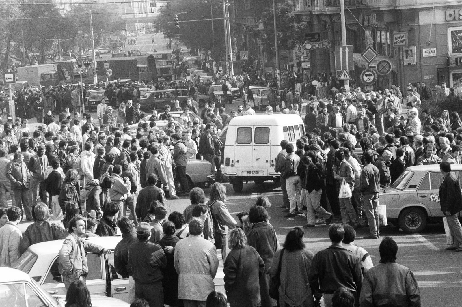 1990, Szebeni András, strike, taxicab, Fortepan #302152