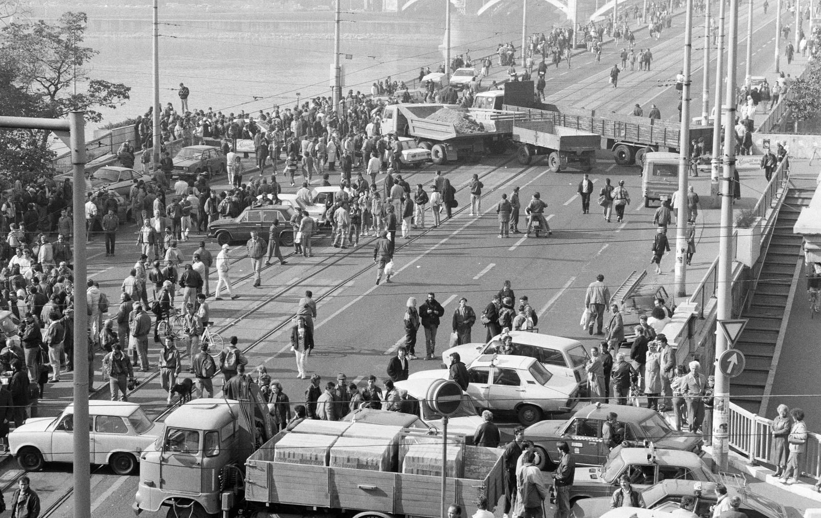 1990, Szebeni András, strike, taxicab, wharf, Fortepan #302159