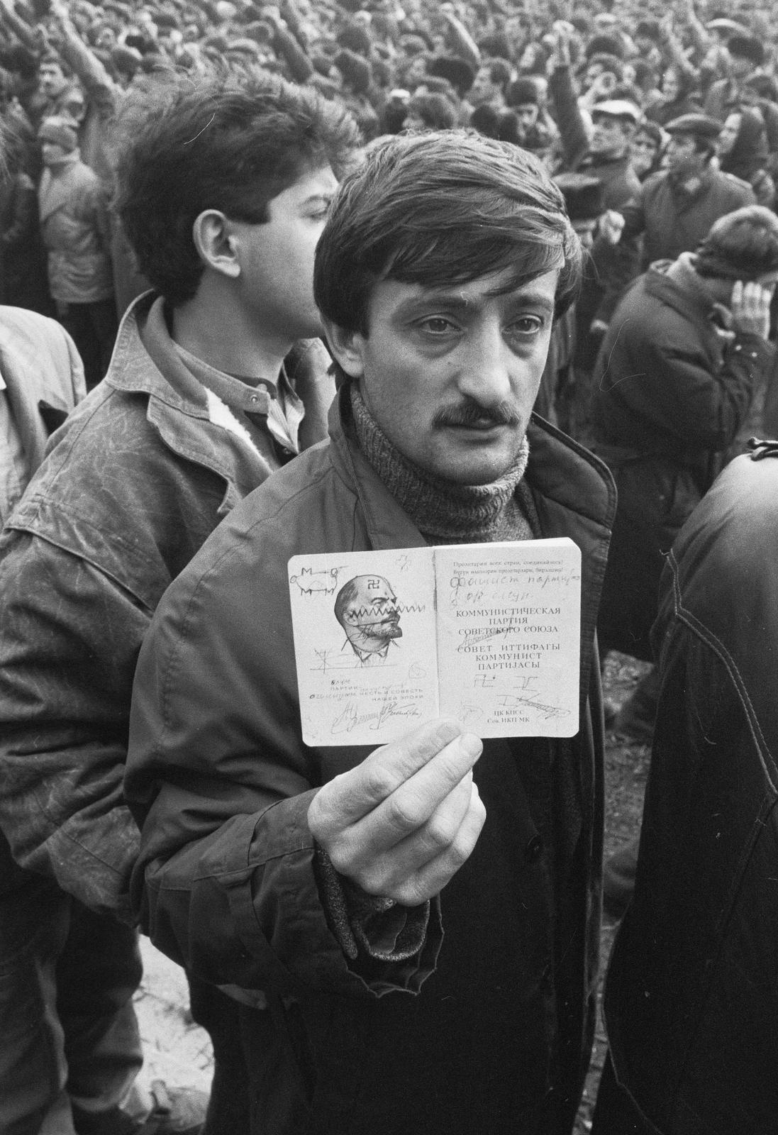 1990, Szebeni András, passport, hold in arms, Lenin-portrayal, Fortepan #302534
