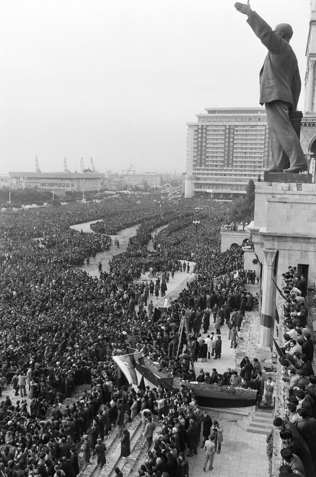 1990, Szebeni András, Lenin-portrayal, mass, Fortepan #302547