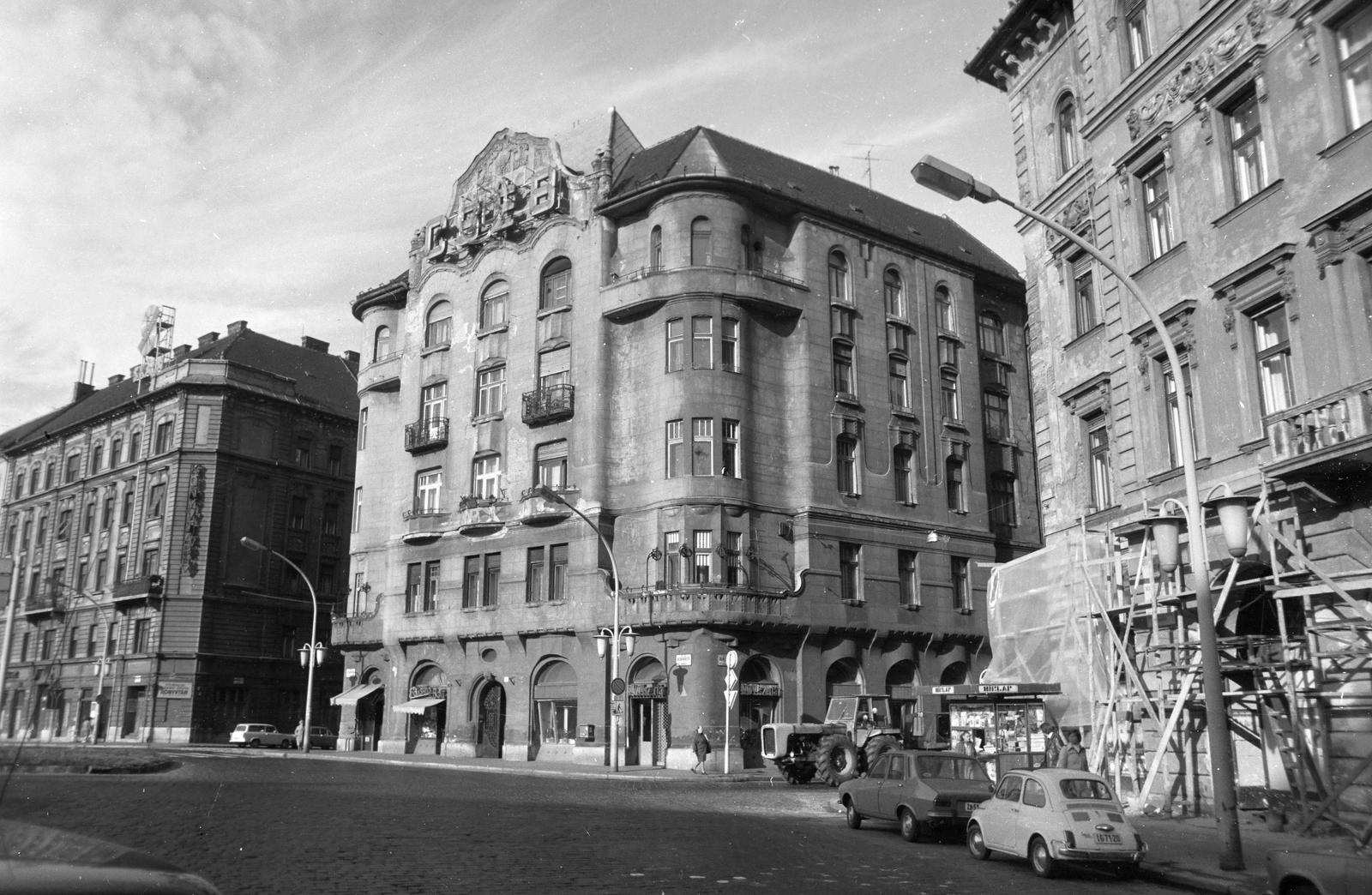 1977, Szomolányi József, tenement house, intersection, newsstand, Fortepan #302602