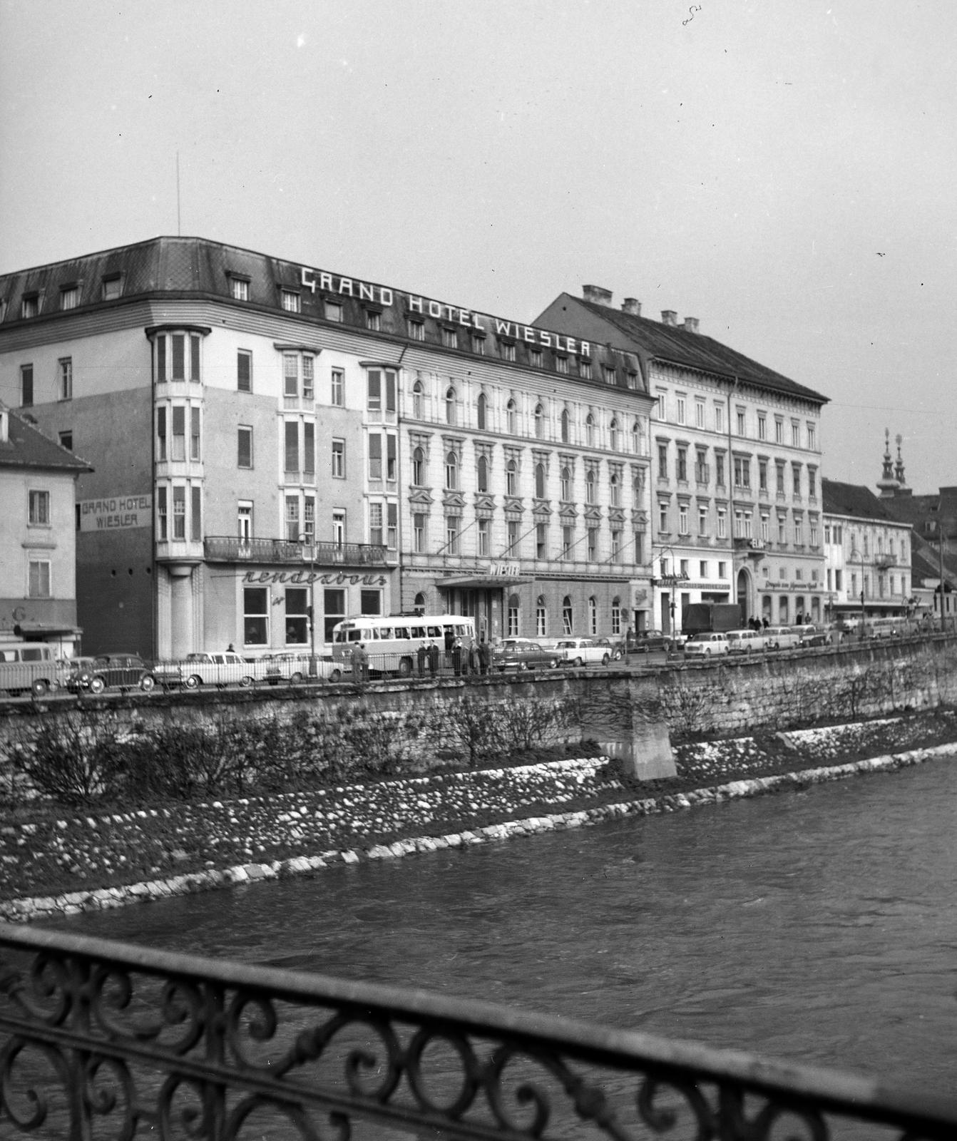1963, Szomolányi József, autóbusz, szálloda, Fortepan #302762