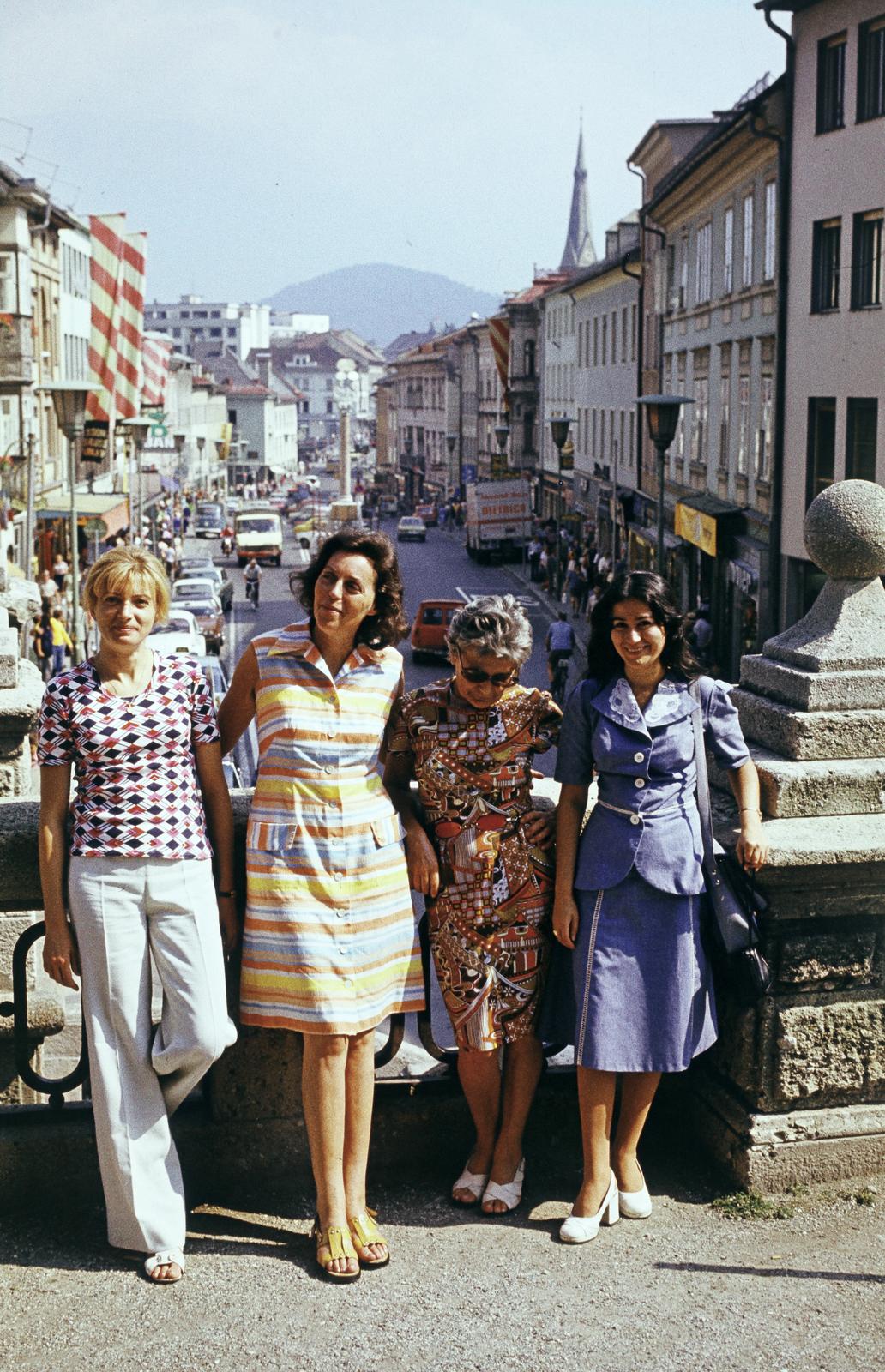 1977, Szomolányi József, women, colorful, summer dresses, Fortepan #302788