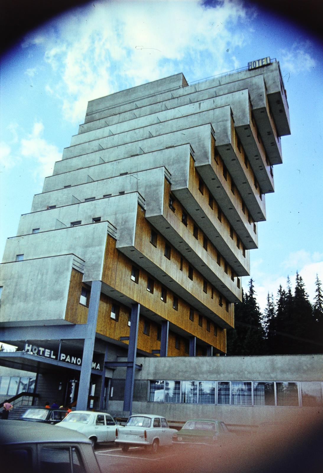 Szlovákia,Magas-Tátra, Csorbató, Panorama Hotel., 1974, Szomolányi József, Best of, Felvidék, Csehszlovákia, modern építészet, színes, Fortepan #302941