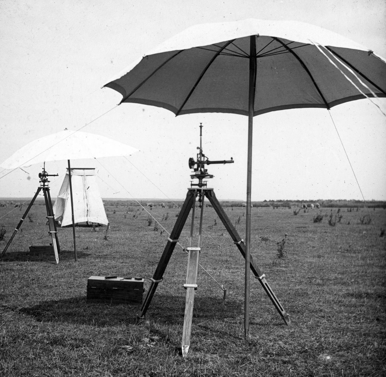 1906, SZTFH Földtani Szolgálatának gyűjteménye, sunshades, instrument, Fortepan #303171