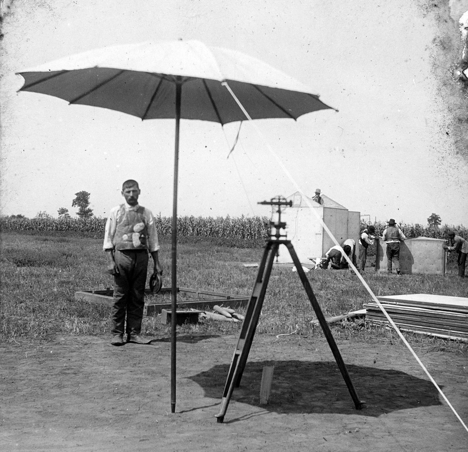 1906, SZTFH Földtani Szolgálatának gyűjteménye, Eötvös Loránd, napernyő, árnyék, szintező, Fortepan #303257