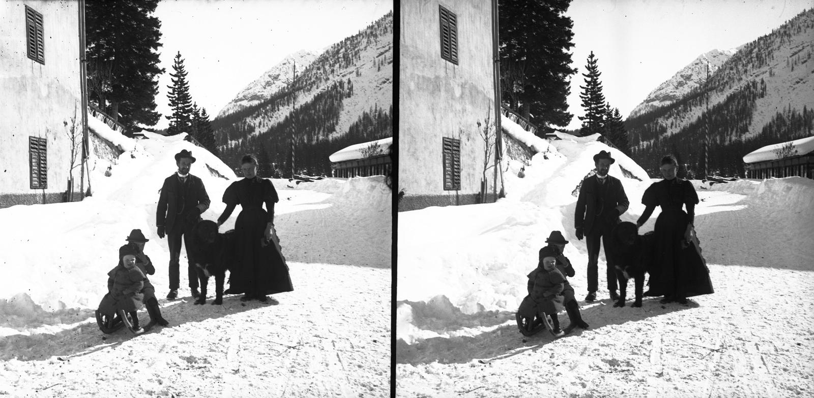 A felvétel 1900 előtt készült. A kép forrását kérjük így adja meg: Fortepan / MMKM. Levéltári jelzet: MMKM TTFGY 2019.1., 1900, Magyar Műszaki és Közlekedési Múzeum / Eötvös Loránd, Eötvös Loránd, Fortepan #303369