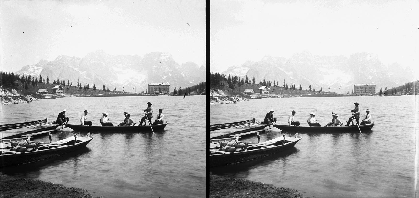 A felvétel 1900 előtt készült. A kép forrását kérjük így adja meg: Fortepan / MMKM. Levéltári jelzet: MMKM TTFGY 2019.1., 1900, Magyar Műszaki és Közlekedési Múzeum / Eötvös Loránd, Eötvös Loránd, Fortepan #303399