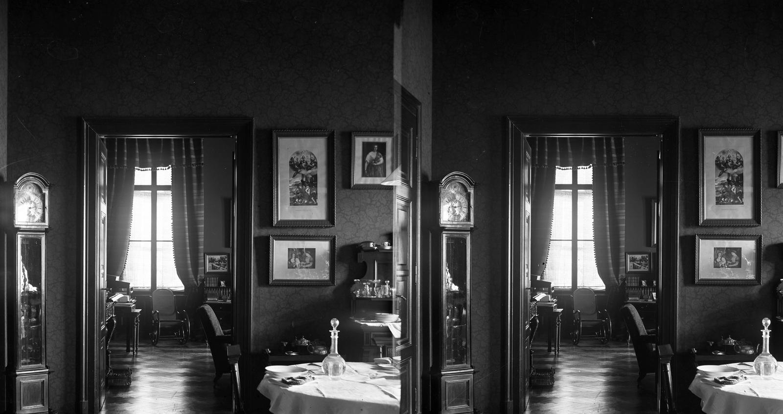 A felvétel 1900 előtt készült. A kép forrását kérjük így adja meg: Fortepan / MMKM. Levéltári jelzet: MMKM TTFGY 2019.1., 1900, Magyar Műszaki és Közlekedési Múzeum / Eötvös Loránd, Eötvös Loránd, Fortepan #303464