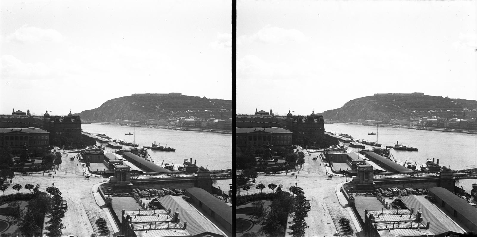 A felvétel 1900 előtt készült. A kép forrását kérjük így adja meg: Fortepan / MMKM. Levéltári jelzet: MMKM TTFGY 2019.1., 1900, Magyar Műszaki és Közlekedési Múzeum / Eötvös Loránd, Fortepan #303468