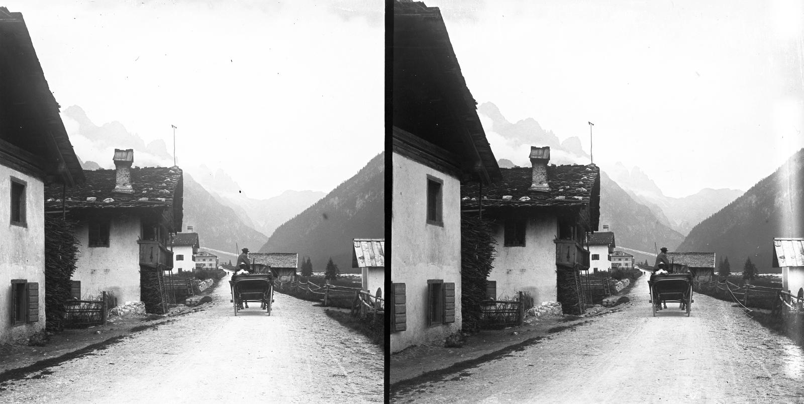 A felvétel 1900 előtt készült. A kép forrását kérjük így adja meg: Fortepan / MMKM. Levéltári jelzet: MMKM TTFGY 2019.1., 1900, Magyar Műszaki és Közlekedési Múzeum / Eötvös Loránd, Eötvös Loránd, Fortepan #303570