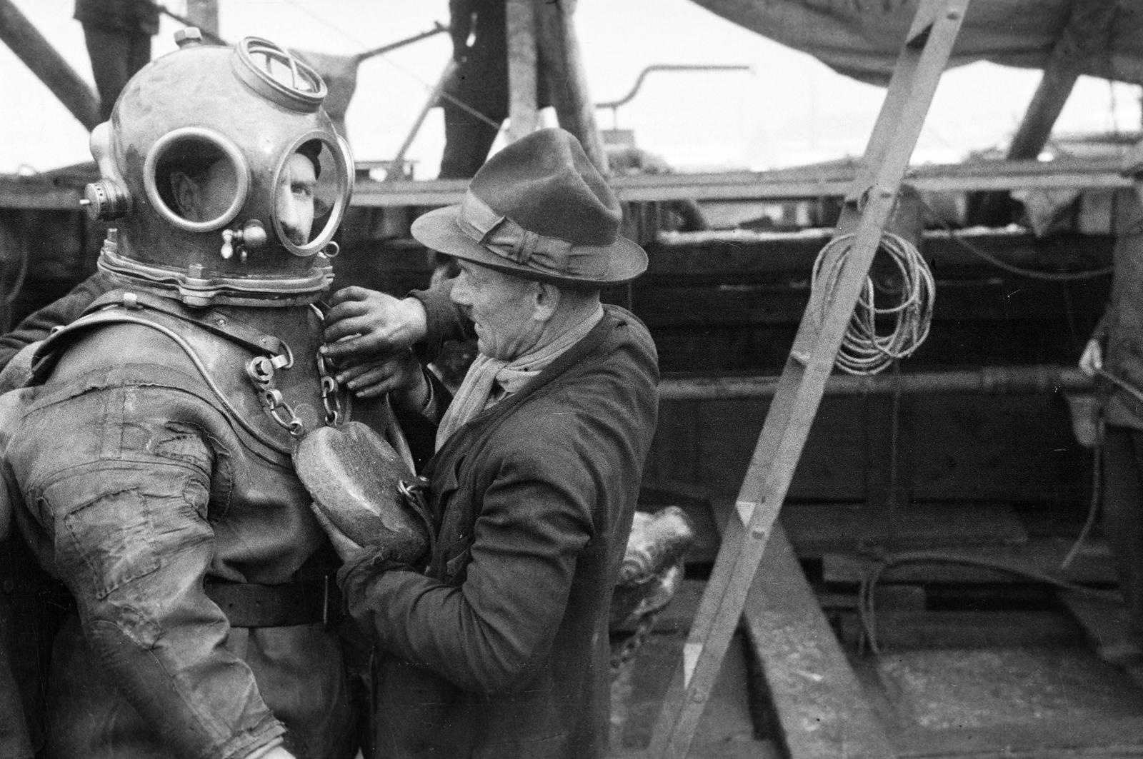 1939, Inkey Tibor, heavy diver, Fortepan #303787