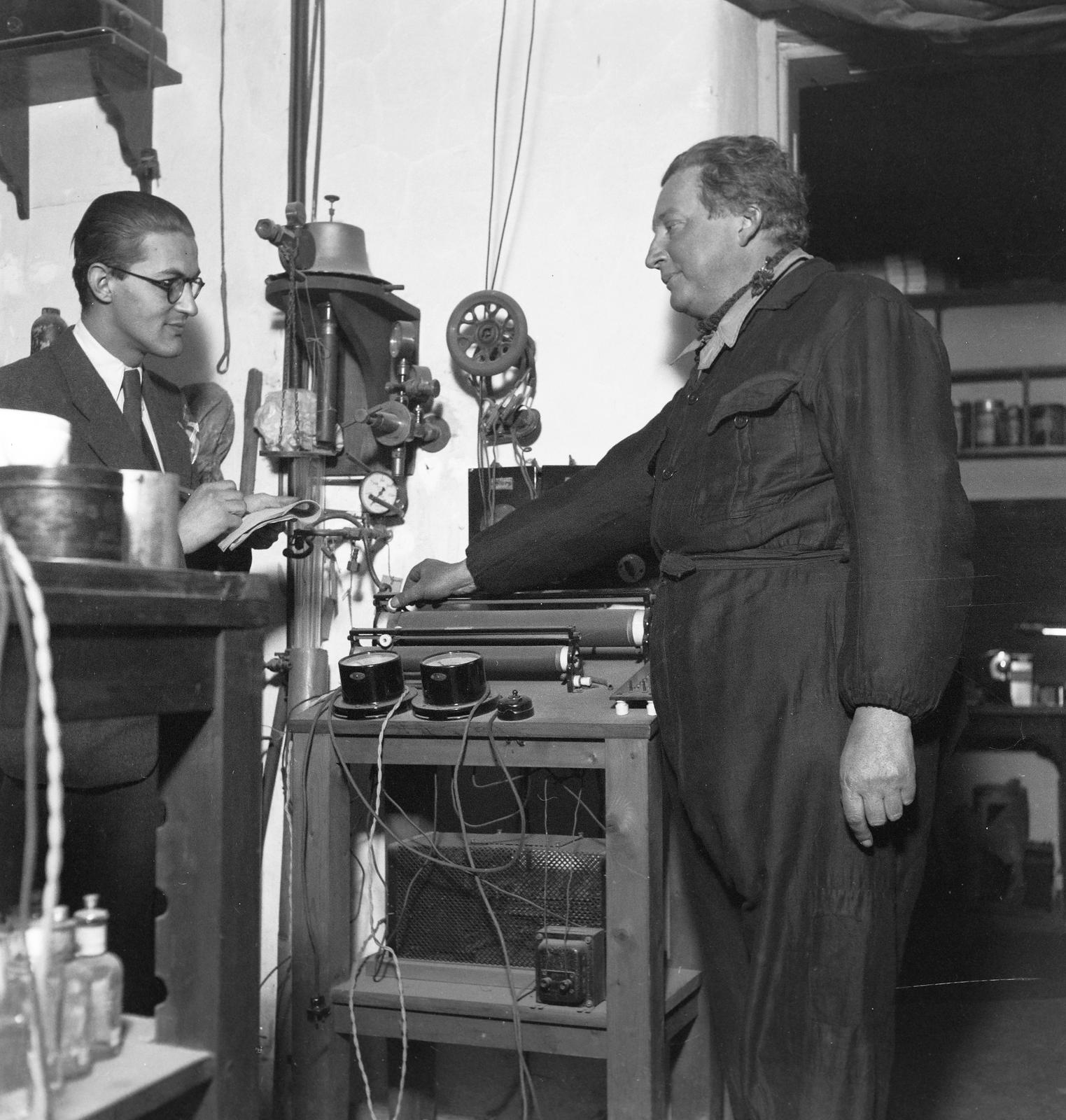 1940, Inkey Tibor, műszer, munkaruha, Fortepan #303818