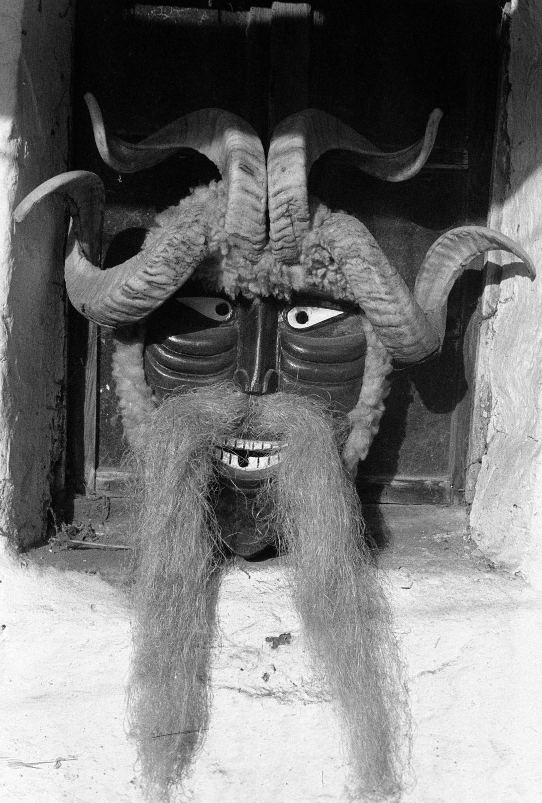 Hungary, Mohács, Kalkán Mátyás busómaszk-készítő műhelye., 1981, Szebeni András, mask, Fortepan #304045