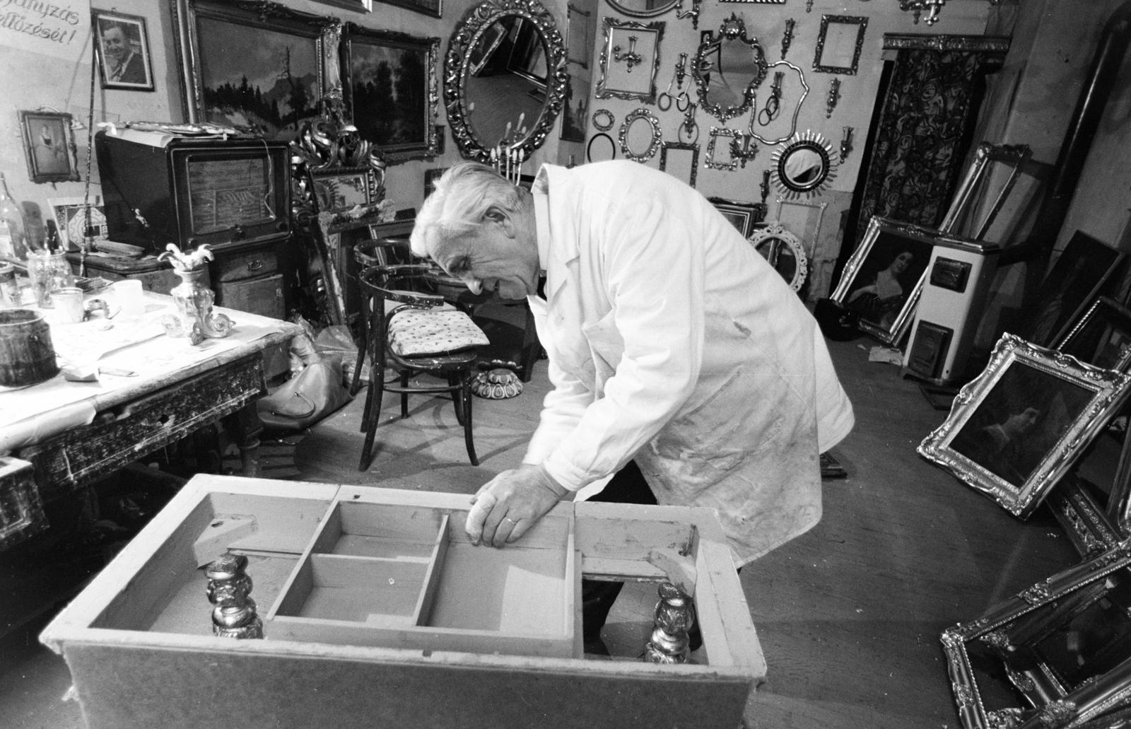 1981, Szebeni András, műhely, képkeret, kisiparos, Fortepan #304083