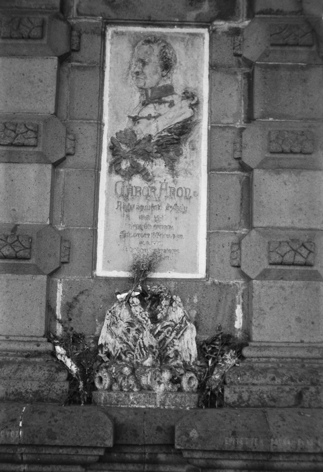 Romania, Eresteghin, Gábor Áron síremléke a református temetőben (Gyárfás Győző)., 1985, Németh Tamás, Fortepan #30419