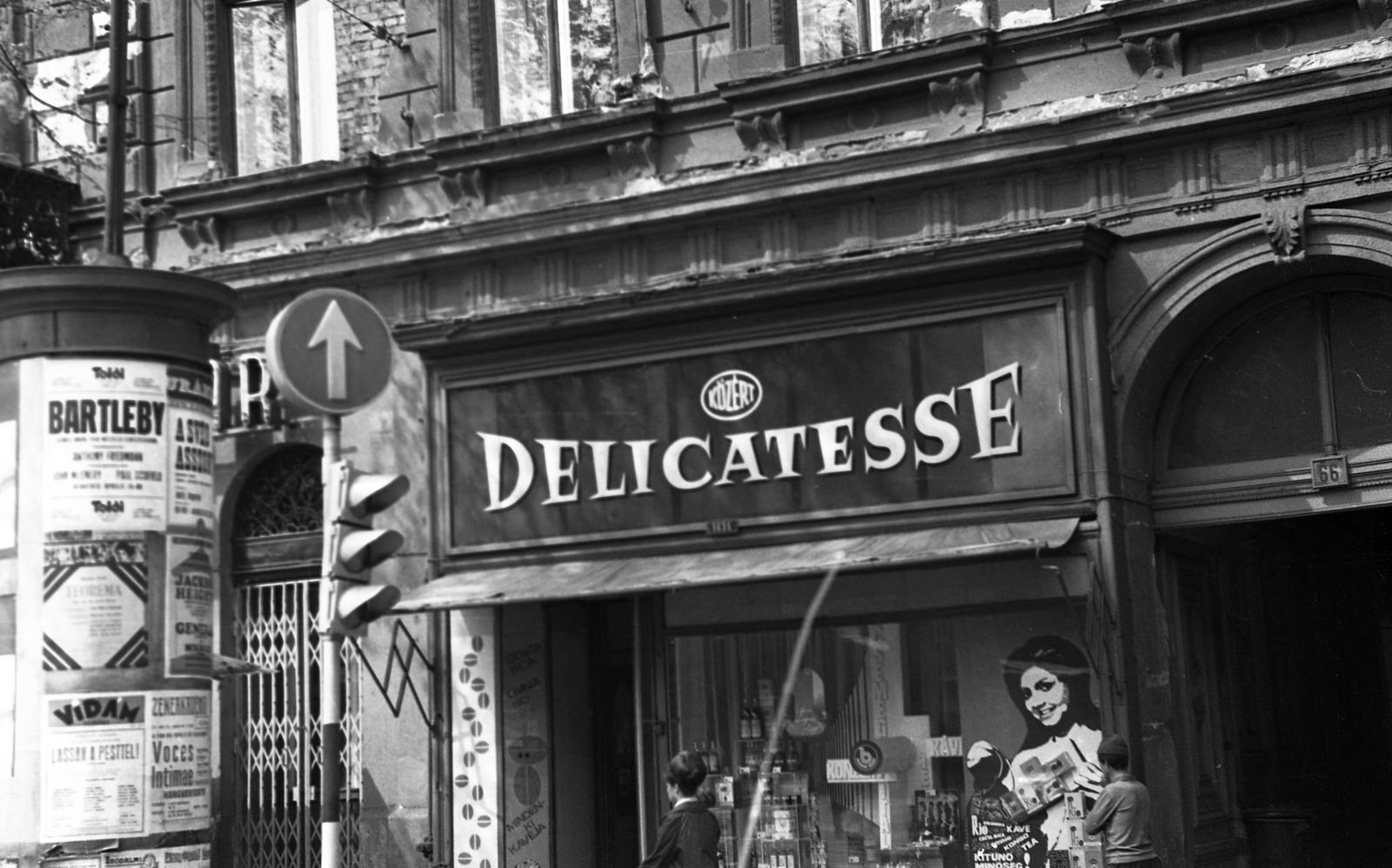 1972, Beszeda László Zoltán, ad pillar, Közért Company, grocery store, Fortepan #304199