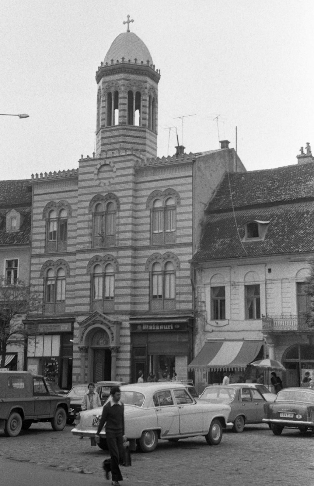 Románia,Erdély, Brassó, Fő tér (ekkor Piața 23 August, ma Tanács tér, Piața Sfatului) ortodox templom., 1978, Beszeda László Zoltán, templomtorony, Fortepan #304315