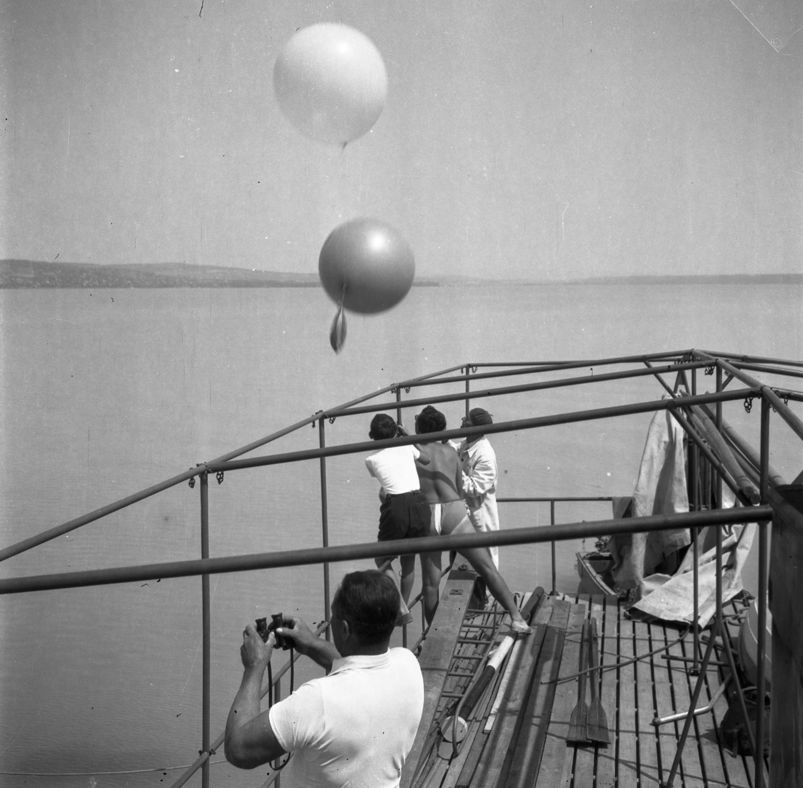 1957, Bán Tamás, sétahajó, léggömb, Fortepan #304345