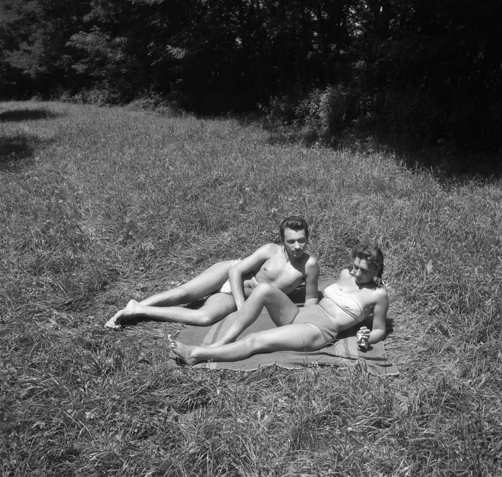 1958, Bán Tamás, napozás, Fortepan #304357